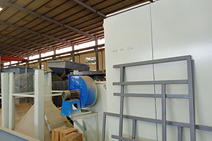 印度尼西亞石膏粉生產(chǎn)線(xiàn)制作完畢，驗(yàn)收合格，收到客戶(hù)發(fā)貨通知我們就可以定柜發(fā)貨了。